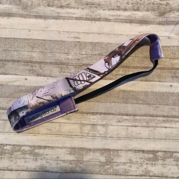 💪🏻 SweatyBands Purple Camo Headband - Picture 1 of 2